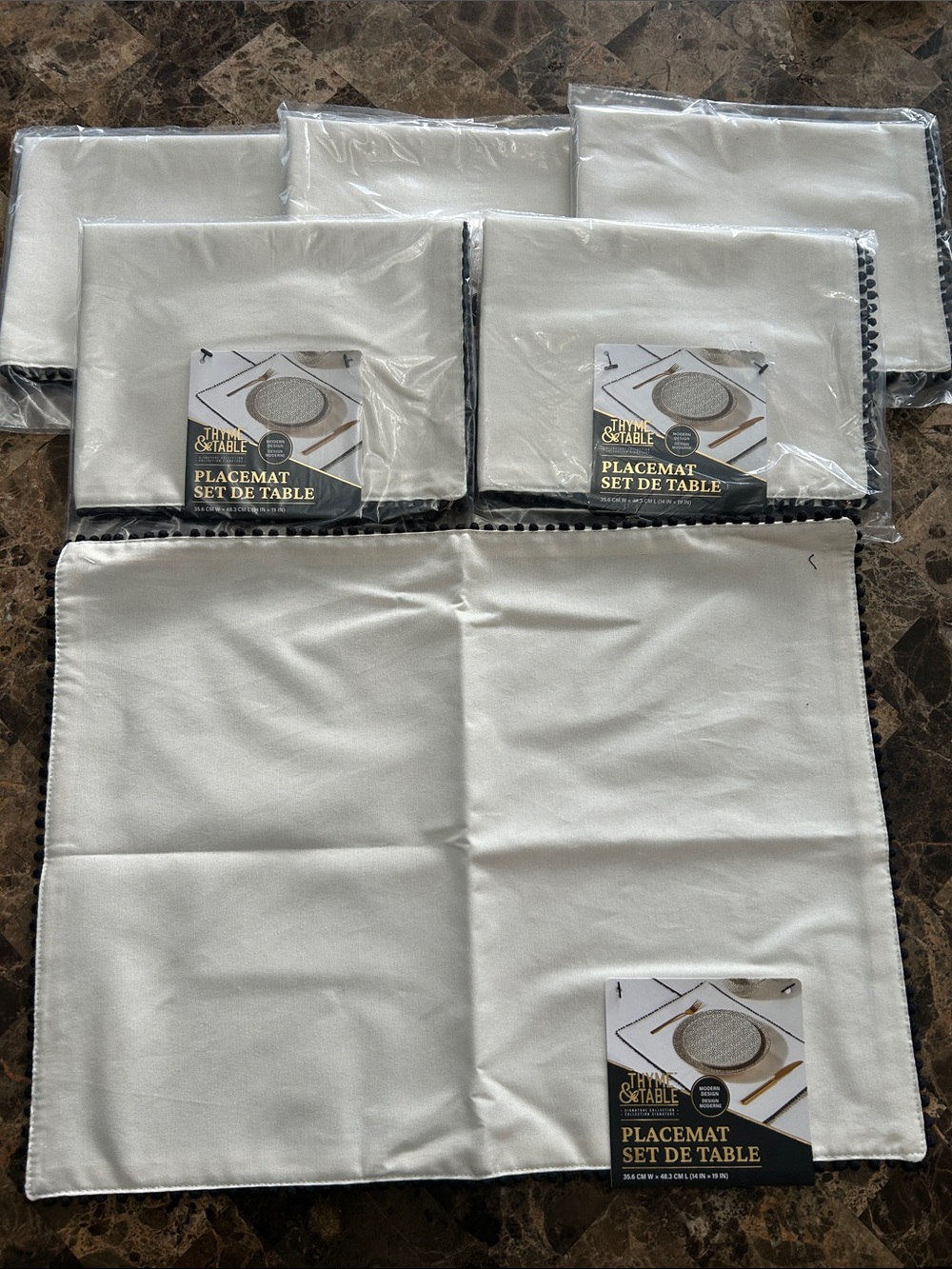 NEW 🆕 SIX Elegant Cream Placemats with Black Trim – 14x19”
